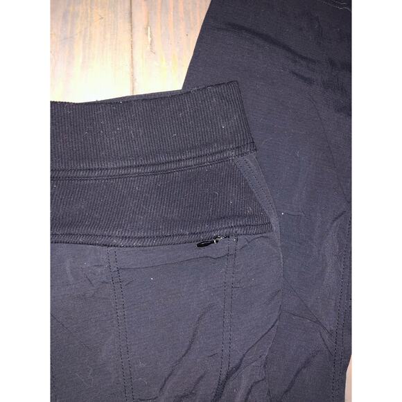 Athleta casual nylon black pants stretch waist women's size 10 - Picture 6 of 9